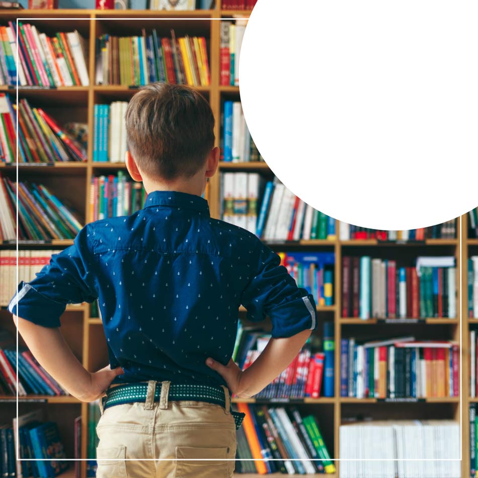 علان عن افتتاح مكتبة مدرسية